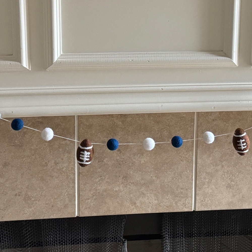 6 ft. Football Garland Decor